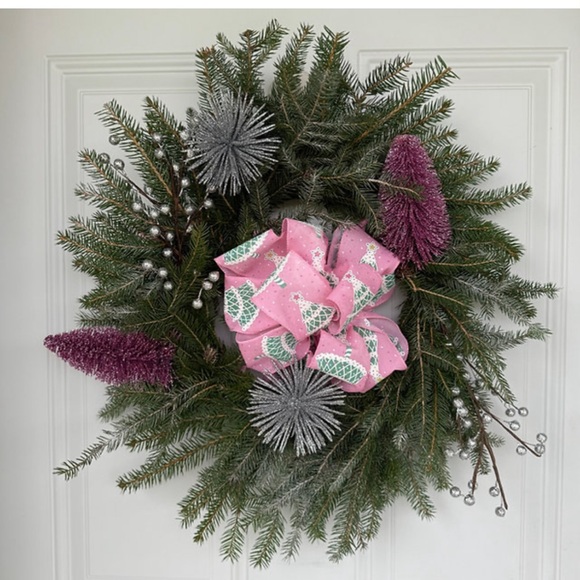 Pretty In Pink Festive Wreath - Picture 2 of 2
